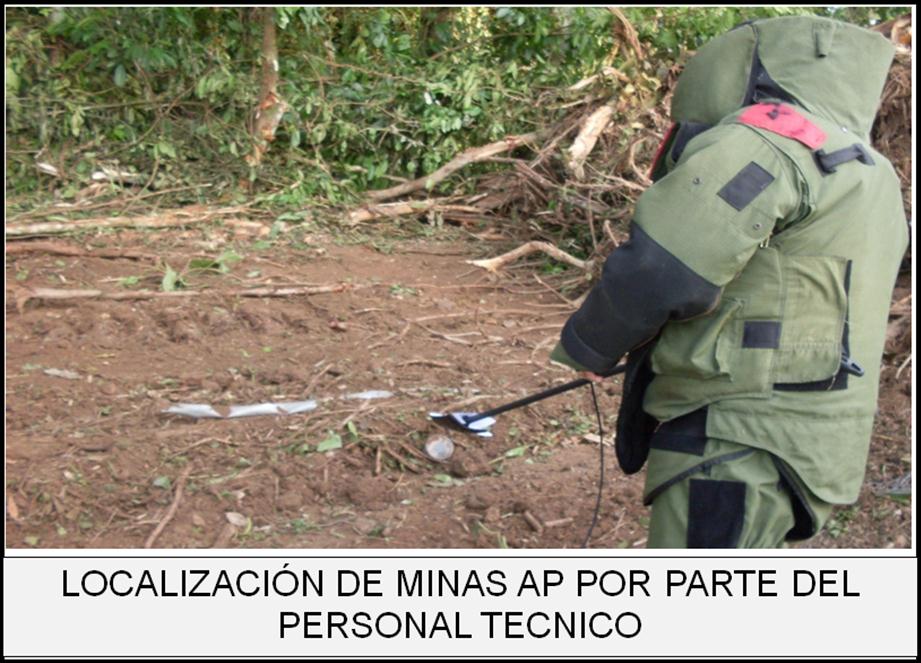 Venezuela deminer in uniform2
